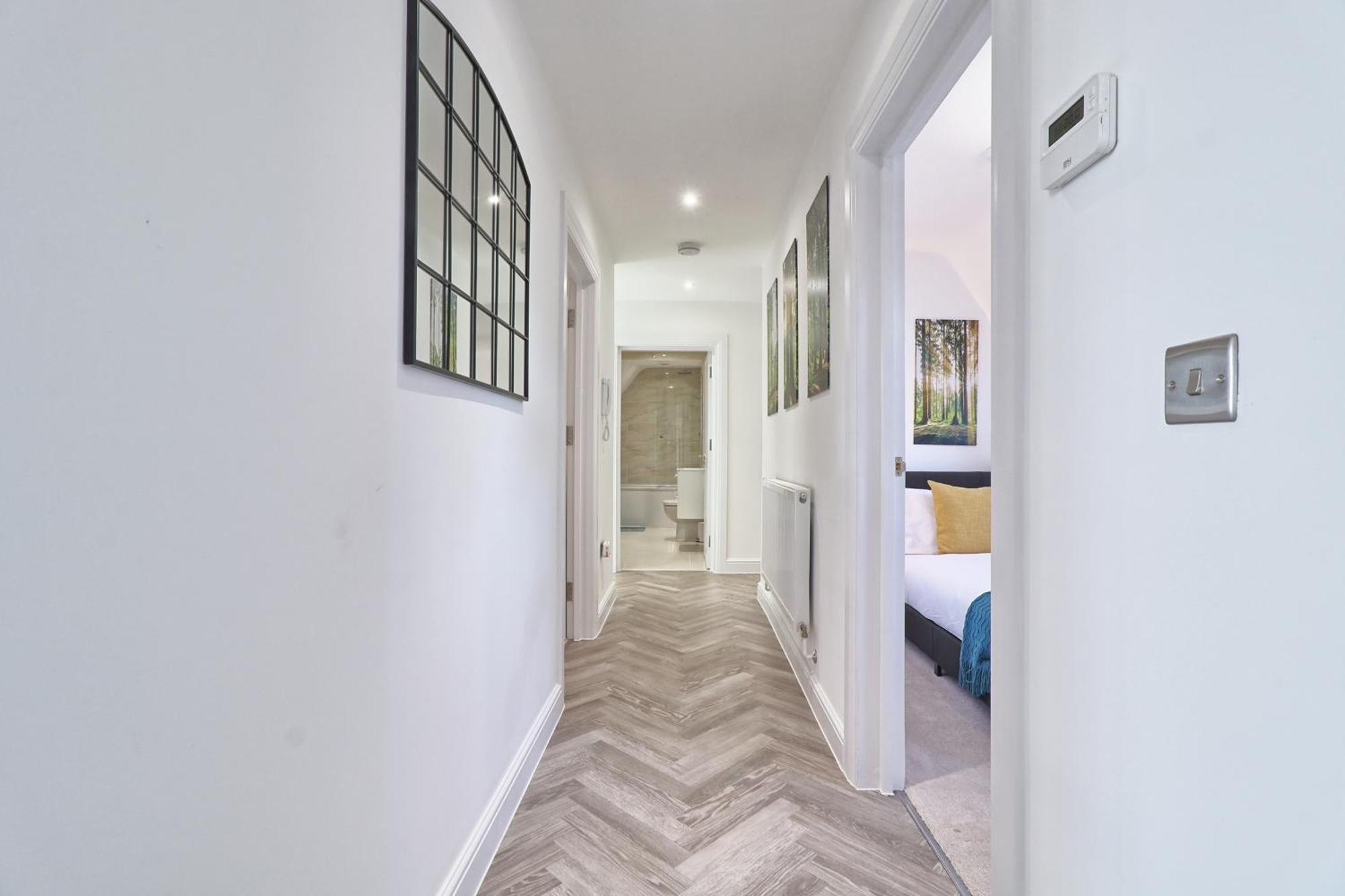 Writtle Massive 4 Bedroom Apartment With Parking In Gorgeous Countryside Location & Short Drive To Chelmsford City Centre Contractors Welcome Dış mekan fotoğraf