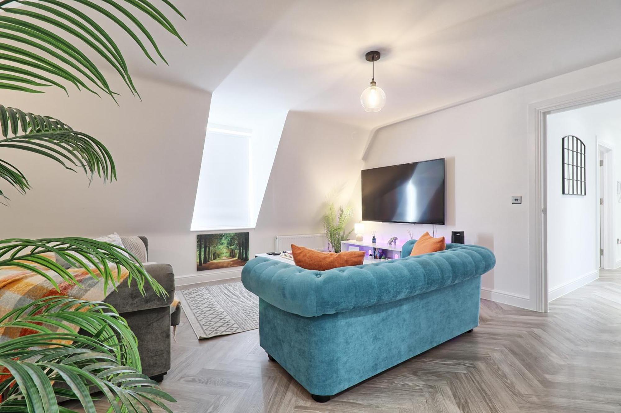 Writtle Massive 4 Bedroom Apartment With Parking In Gorgeous Countryside Location & Short Drive To Chelmsford City Centre Contractors Welcome Dış mekan fotoğraf